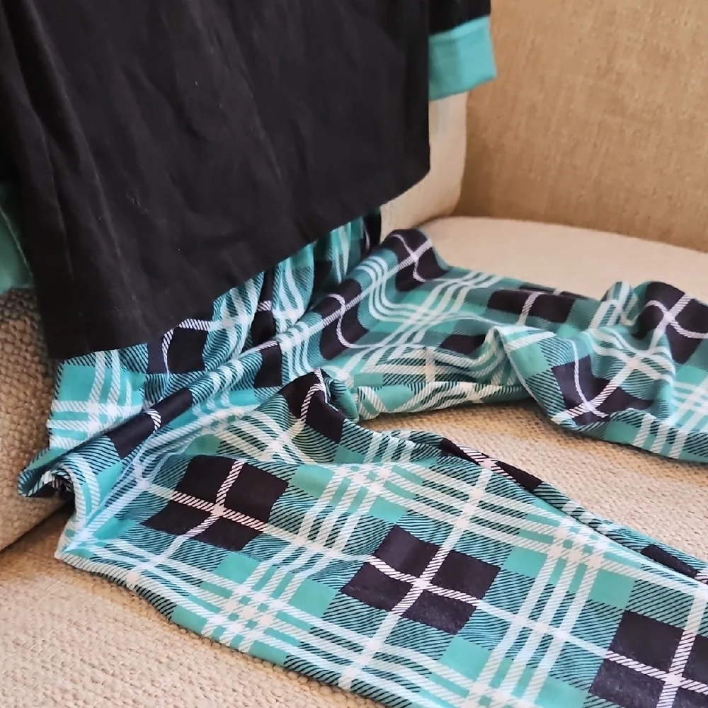 Kids Christmas Pajamas - Black and Green